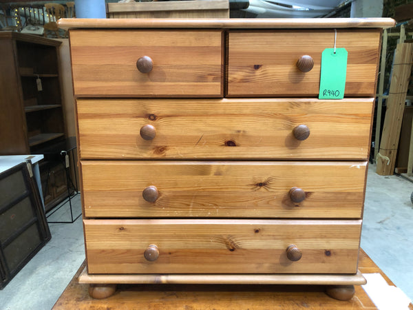 REF - Pine Chest of Drawers