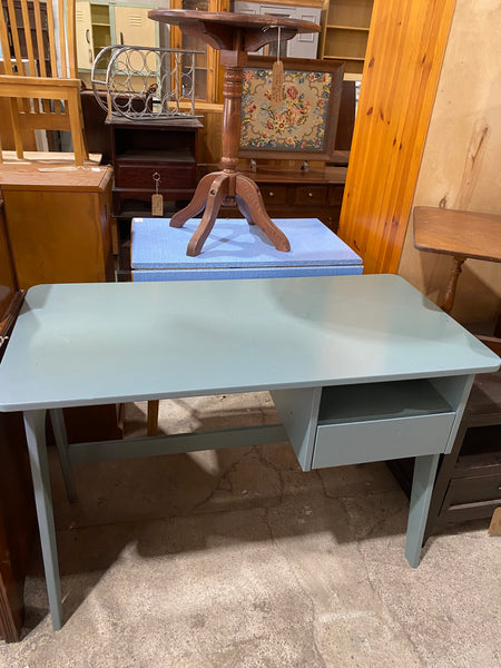 Green Desk