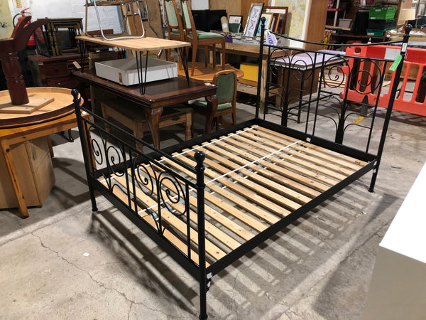 REF - Black Metal Double Bedframe