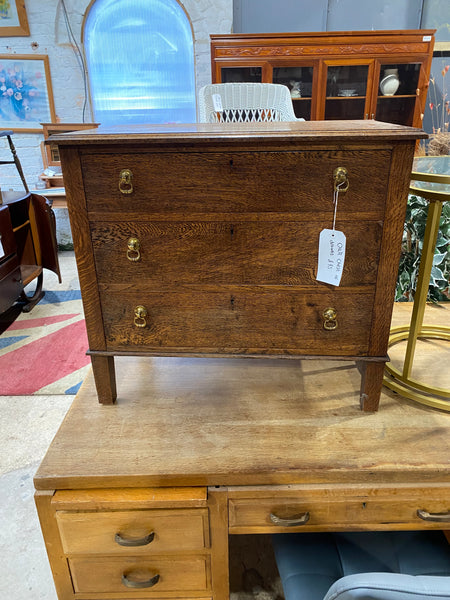 Antique Oak chest of drawers