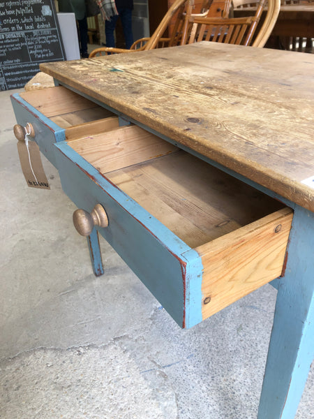 Rustic Farmhouse Pine Occasional Table