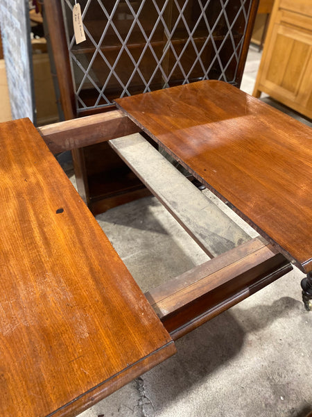 Victorian Mahogany Dining Table
