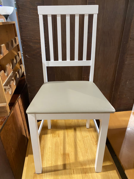 REF - GHC - Table & 2 Chairs