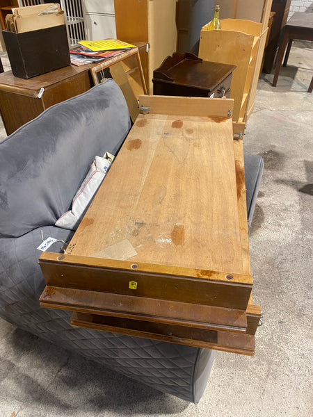 Round Extending Dining Table & 4 Chairs