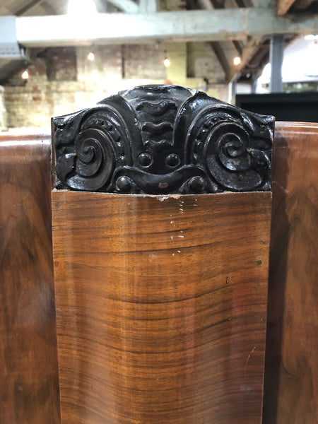Vintage Compact Gentlemen’s Wardrobe