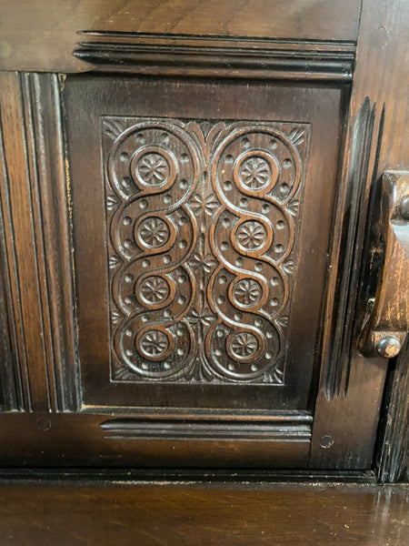 Court Cupboard