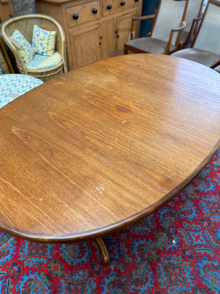 Mid Century Oval Extending Teak Dining Table by G-Plan
