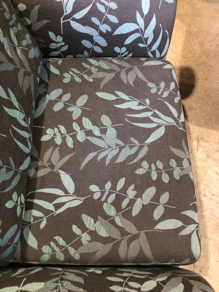 Patterned Grey & Blue Snuggler Seat