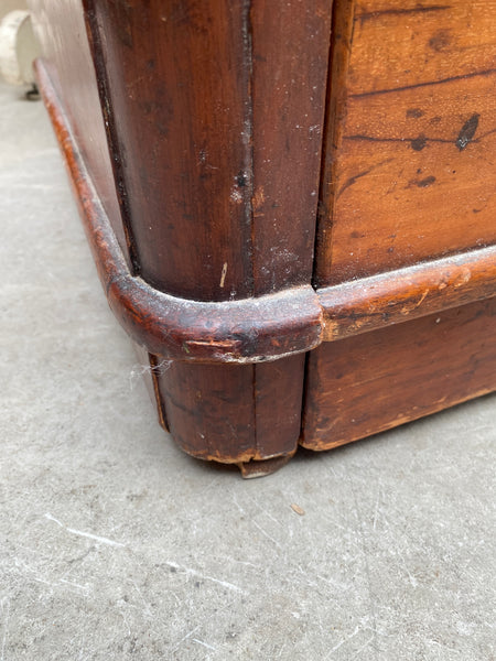 Mahogany Chest of Drawers