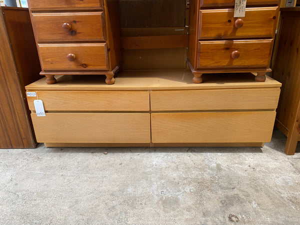 Low Sideboard Media Unit