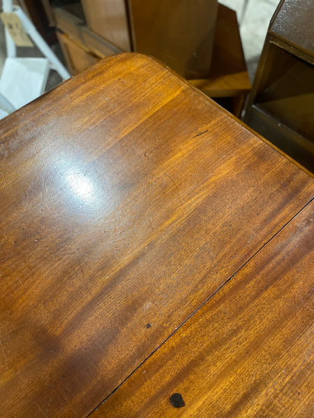 Victorian Mahogany Dining Table