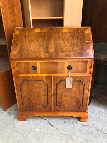 Vintage Bureau