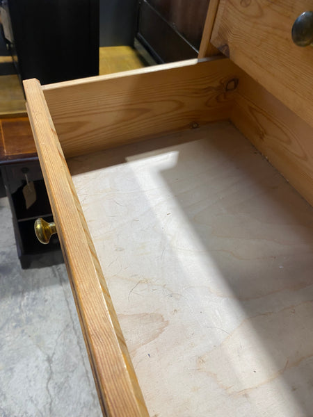 Pine Chest of Drawers