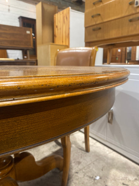 Round Extending Dining Table & 4 Chairs