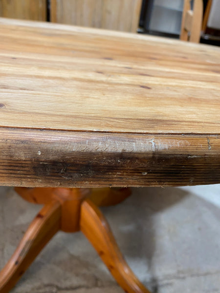 Oval Pine Pedestal Dining Table