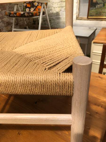 Mater Nestor Sidechair