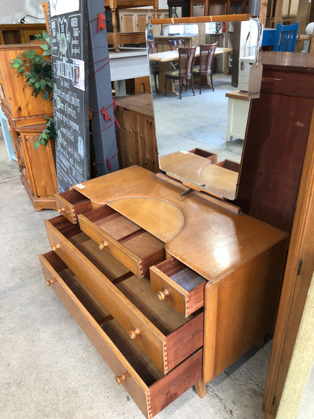 GHC - Vintage Austinsuite Dressing Table