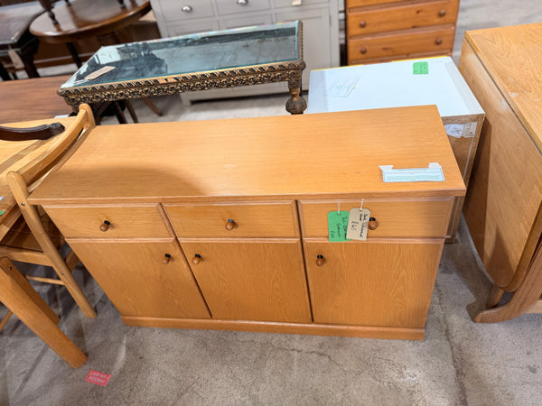 REF - Oak Veneer Sideboard