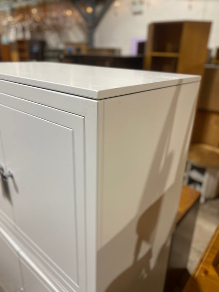 GHC - Small Storage Cupboard with Hanging Rail