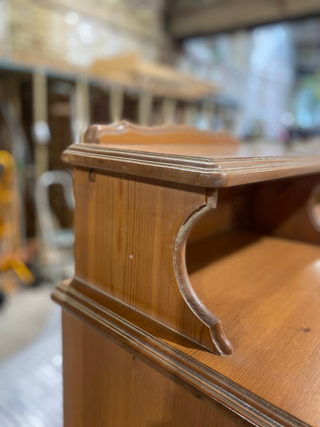 GHC - Pine Bedside Table