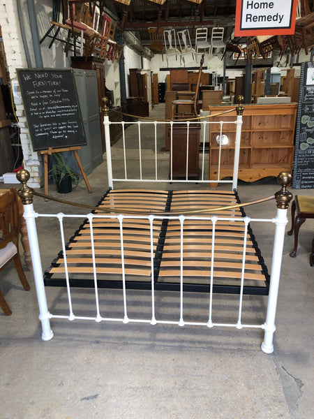 White king size metal bedframe