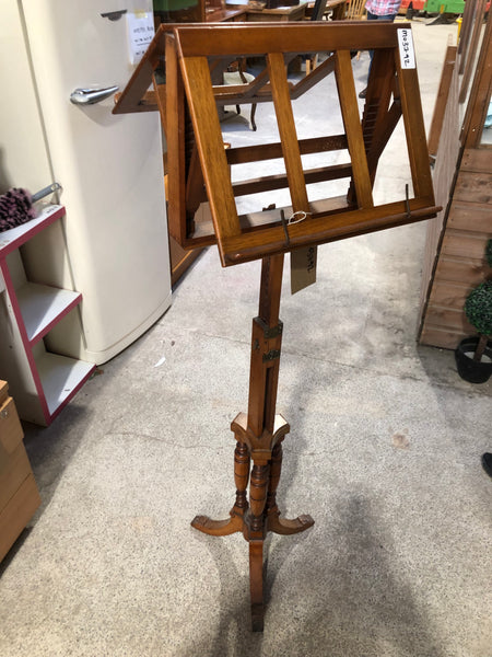 GHC - Vintage Wooden Music Lecturn