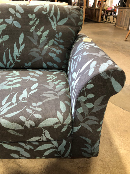 Patterned Grey & Blue Snuggler Seat