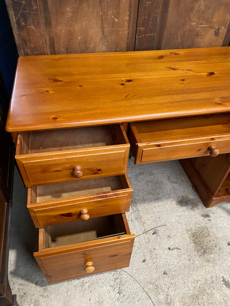 Pine Pedestal Desk