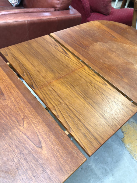 Extendable Teak Dining Table