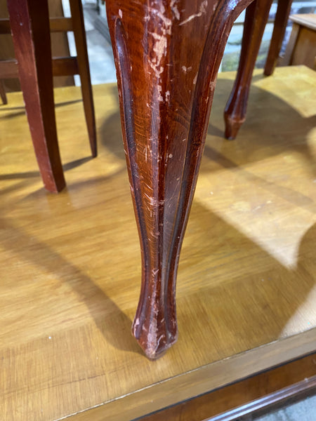 GHC - Repro Buttonback Chair