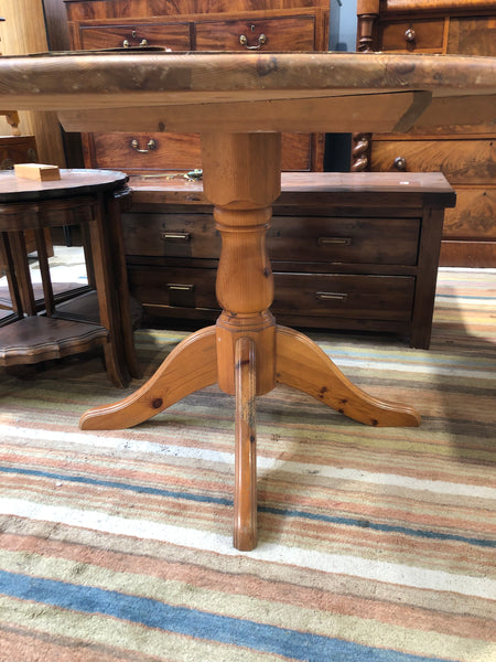 Solid Pine Oval Table