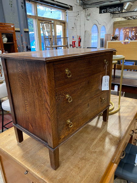 Antique Oak chest of drawers