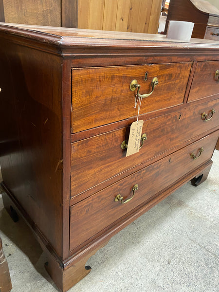 Antique Mahogany Chest of Drawers