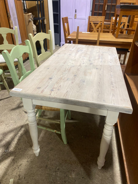 Farmhouse Kitchen Table & 6 Chairs