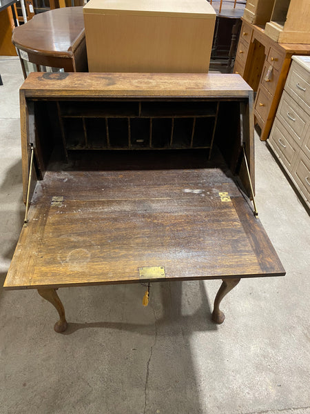 Queen Anne style Bureau