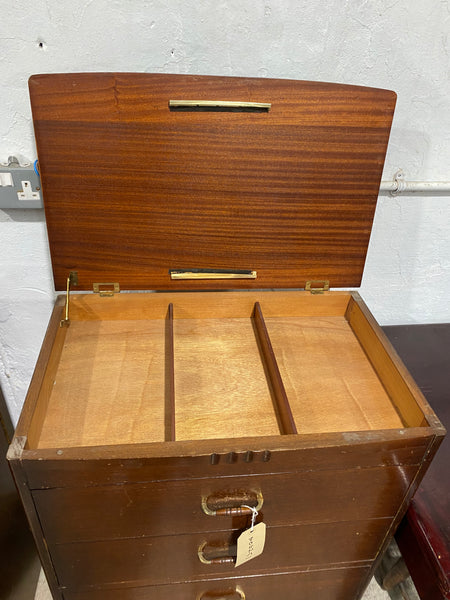 Vintage Chest of drawers