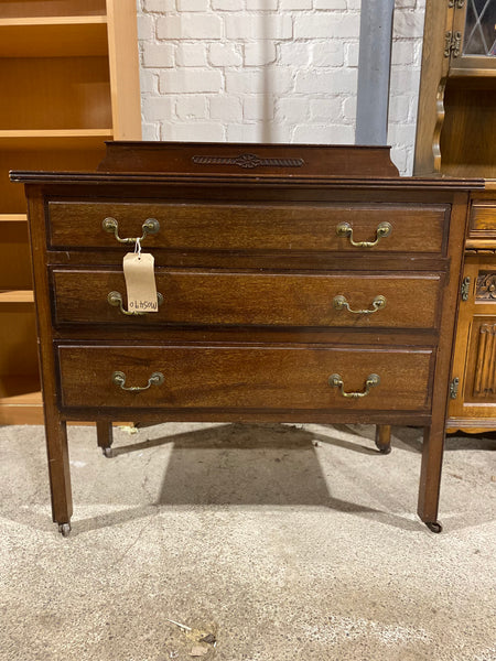 Vintage Chest of Drawers