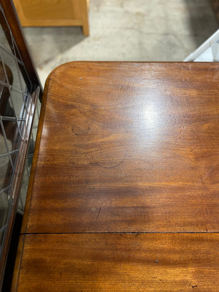 Victorian Mahogany Dining Table
