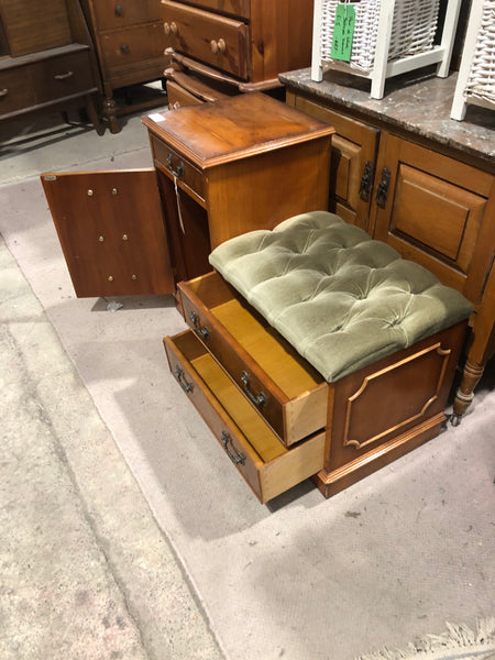 Vintage Phone Seat