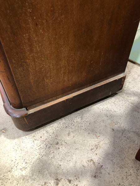 Flamed Mahogany 2 over 3 Chest of Drawers