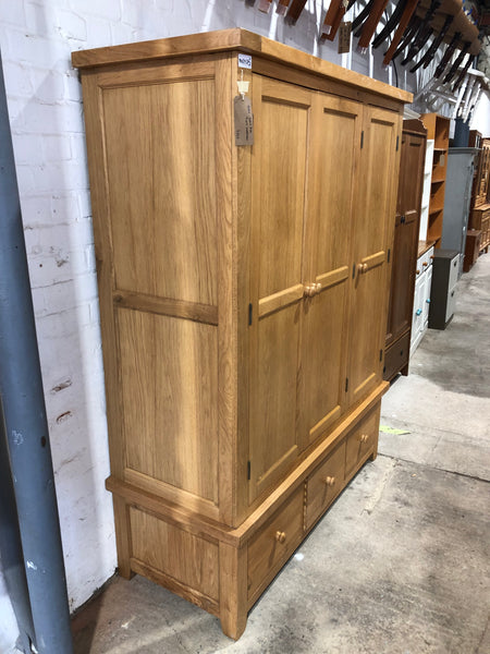 Solid Oak Triple Wardrobe - GHC