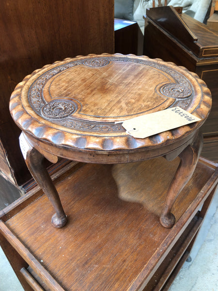 GHC - Carved Scalloped Edge Sidetable