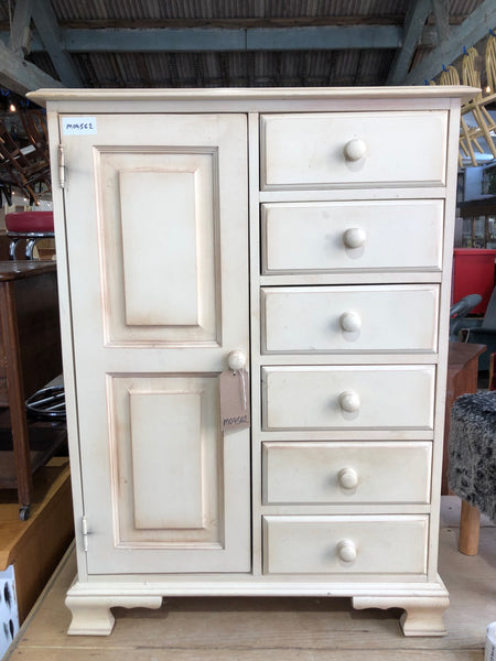 Cream Painted Compact Linen Cupboard