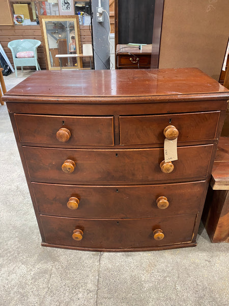 Antique Bow-Front Chest of 5 Drawers