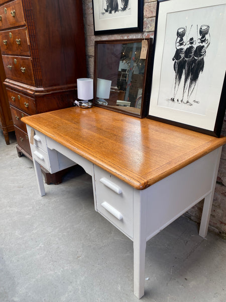 Oak Teachers Desk