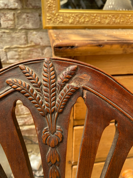 Carver Gingham seat chair