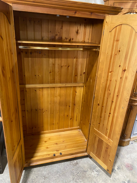 Pine Double Wardrobe REF