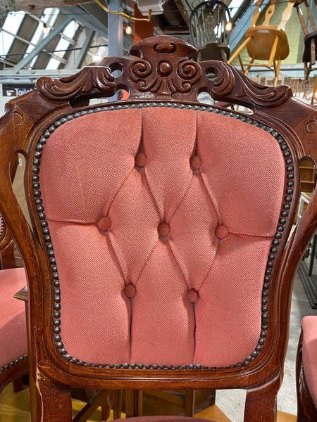 GHC - Repro Buttonback Chair