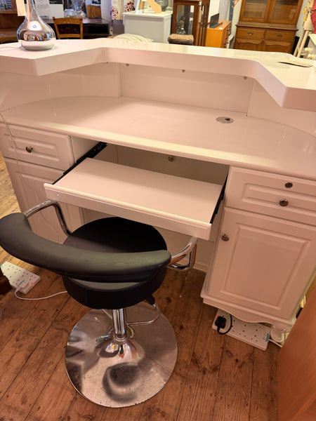 White Gloss Welcome Desk