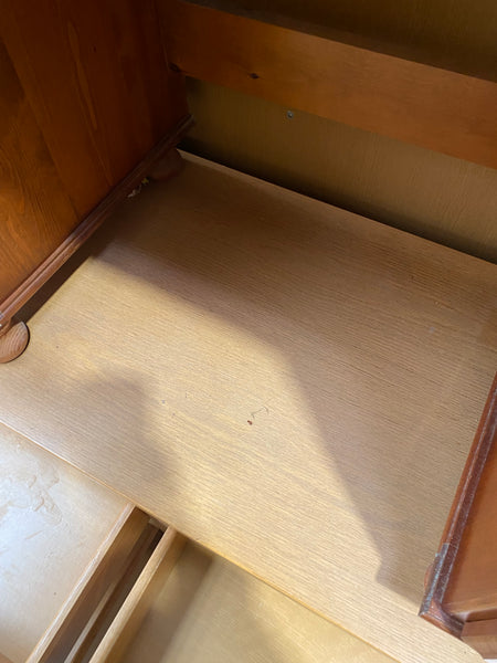 Low Sideboard Media Unit
